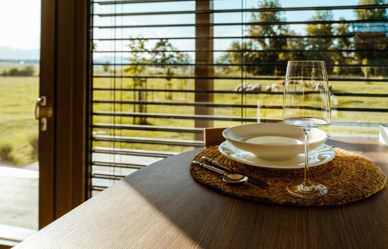 Fortun Estate - Apartmaji Ob Reki Kolpi メトリカ エクステリア 写真